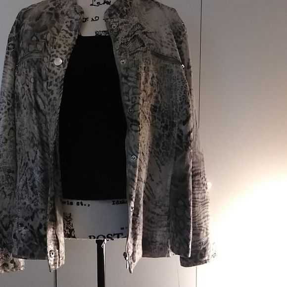 Jacket - Picture 4 of 4